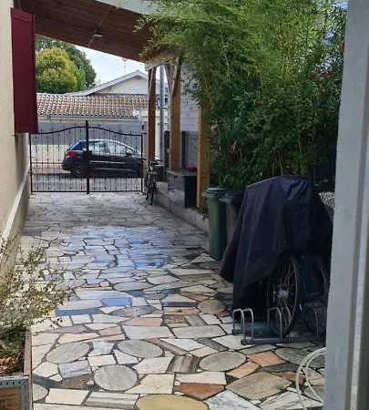 Studio Meuble Climatise Et Connecte Confort Talence